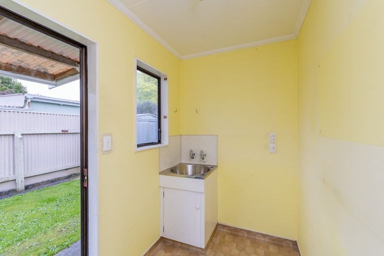 Photo of property in 50b Winchester Street, Levin, 5510