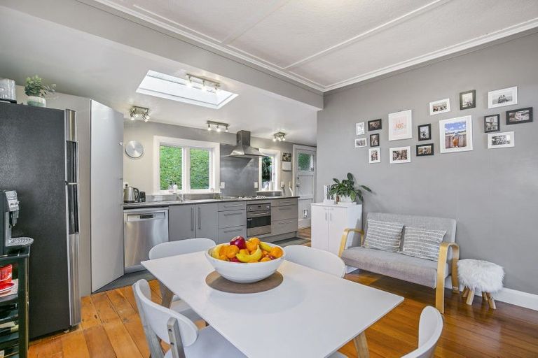 Photo of property in 33 Buckingham Street, Melrose, Wellington, 6023