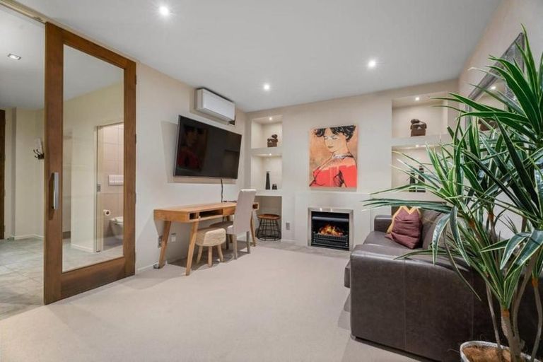 Photo of property in 153 Ardmore Street, Wanaka, 9305