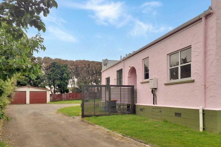 Photo of property in 87 South Road, Manaia, 4612