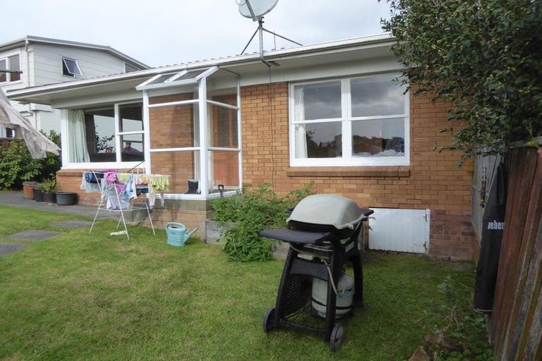 Photo of property in 7/85 Lake Road, Belmont, Auckland, 0622