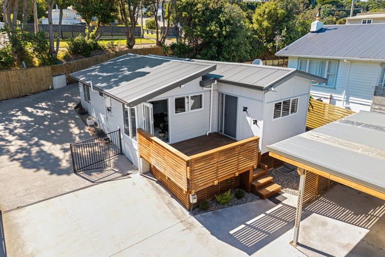 Photo of property in 41 Thornley Street, Titahi Bay, Porirua, 5022