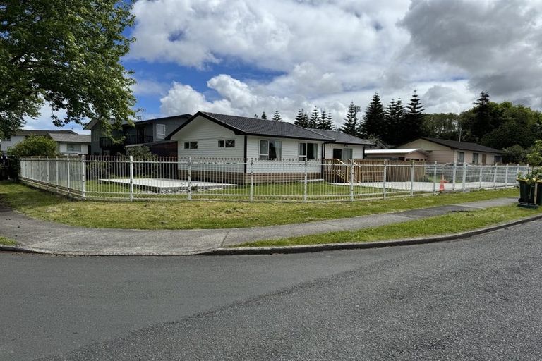 Photo of property in 66 Diorella Drive, Clover Park, Auckland, 2019