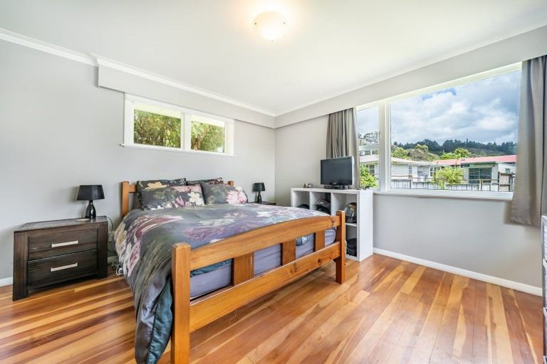 Photo of property in 65 Moeraki Road, Maoribank, Upper Hutt, 5018