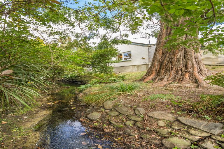 Photo of property in 22 Tuirau Place, Ilam, Christchurch, 8041