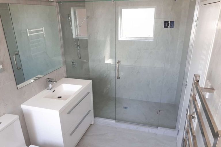 Photo of property in 15 Camp X Place, Whenuapai, Auckland, 0618