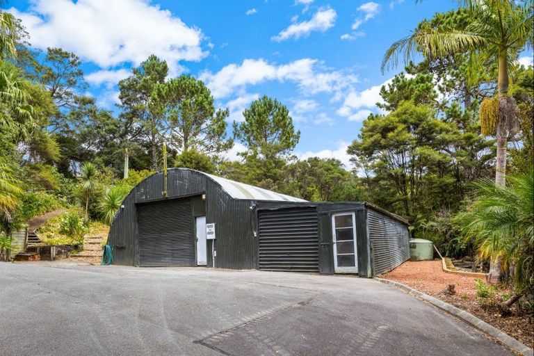 Photo of property in 190d Lonely Track Road, Dairy Flat, 0632