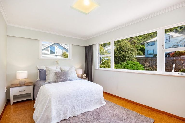 Photo of property in 8 Jalna Avenue, Khandallah, Wellington, 6035