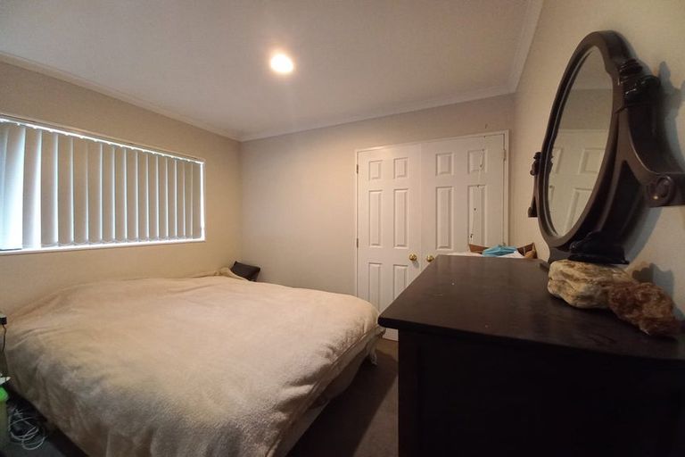 Photo of property in 1/12 Solana Court, Botany Downs, Auckland, 2010