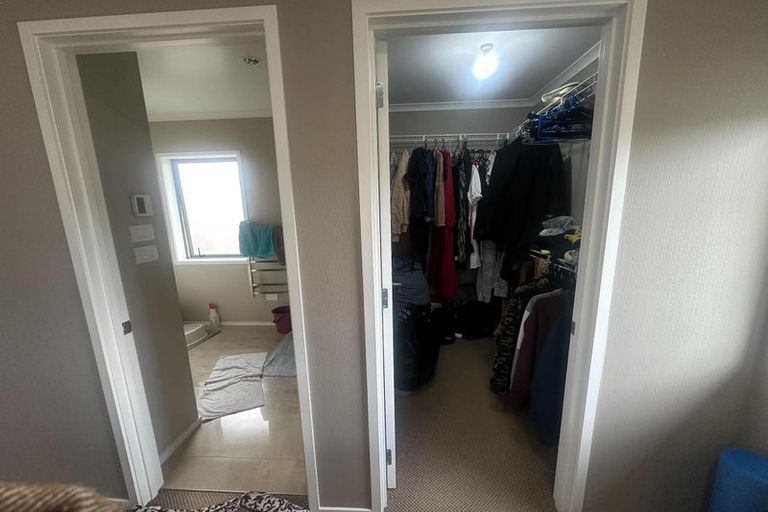Photo of property in 4 Bluejacket Place, Whitby, Porirua, 5024