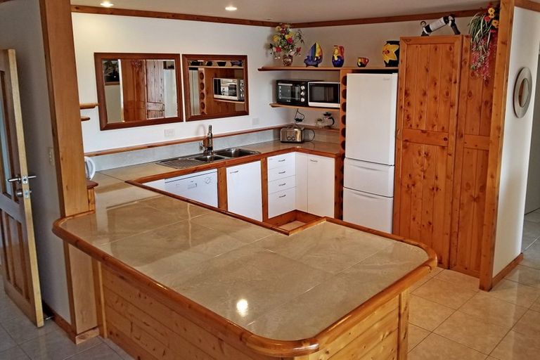 Photo of property in 18 Sir George Back Street, Opua, 0200