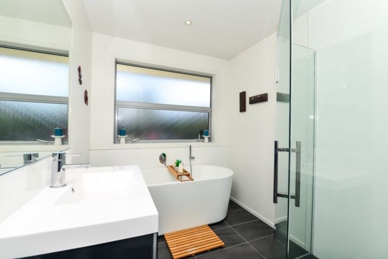 Photo of property in 10 The Rocks, Flagstaff, Hamilton, 3210