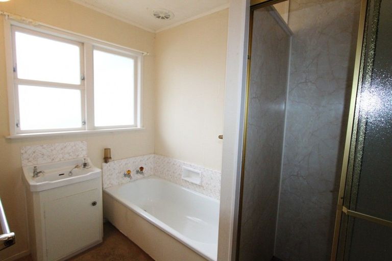 Photo of property in 43 Grey Street, Woodville, 4920