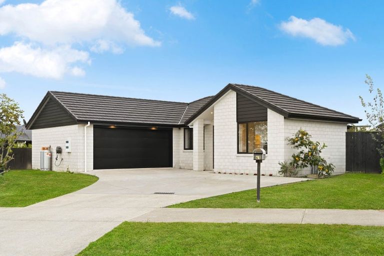 Photo of property in 41 North Ridge Drive, Rototuna North, Hamilton, 3210