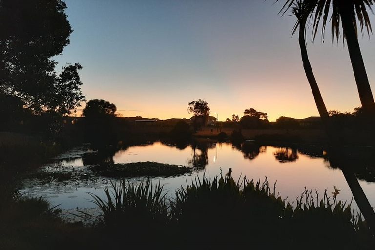 Photo of property in 24 Judd Place, Orewa, 0931