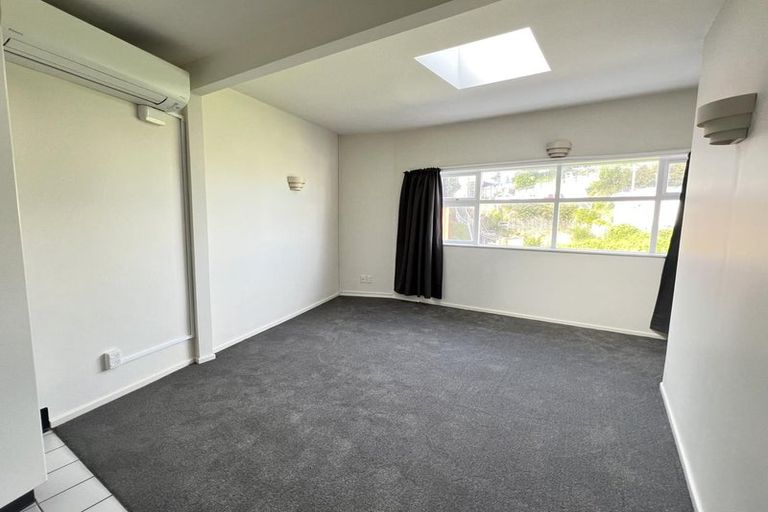 Photo of property in Parkland Flats, 16/51 Adams Terrace, Kelburn, Wellington, 6021