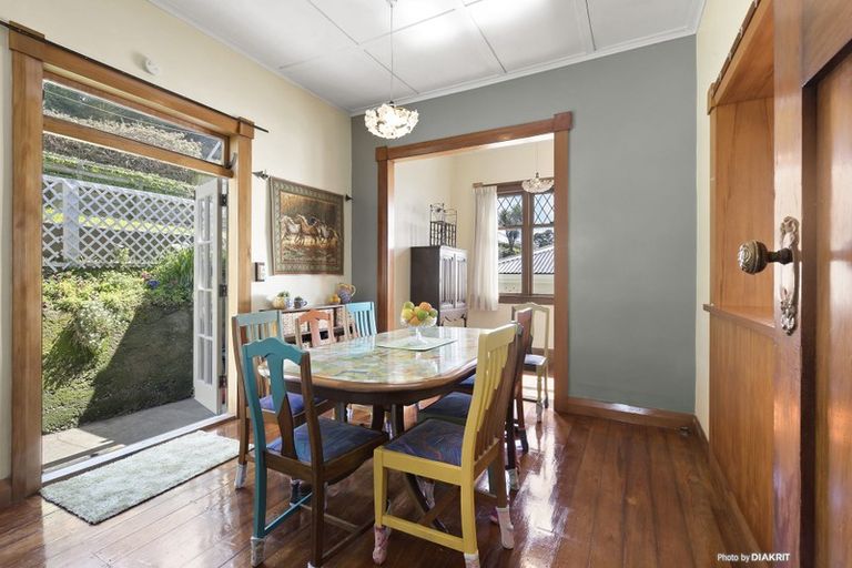 Photo of property in 37 Karepa Street, Brooklyn, Wellington, 6021