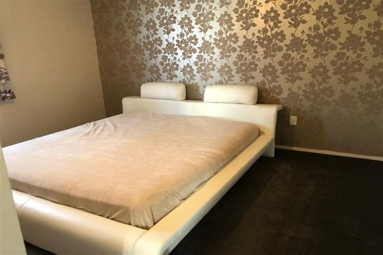 Photo of property in 373 Saint Aubyn Street, Moturoa, New Plymouth, 4310