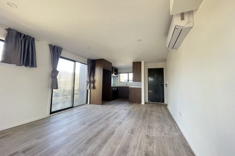 Photo of property in 12a Sea Spray Drive, Bucklands Beach, Auckland, 2012