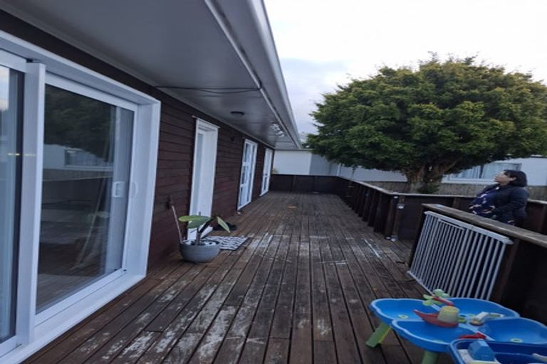 Photo of property in 1/45 Evelyn Place, Hillcrest, Auckland, 0627