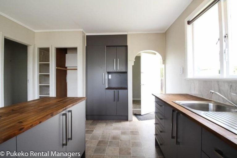 Photo of property in 1/16 Brentford Place, Manurewa, Auckland, 2102