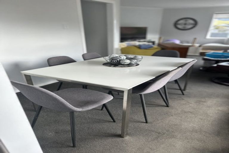 Photo of property in 18 Otira Grove, Kelson, Lower Hutt, 5010