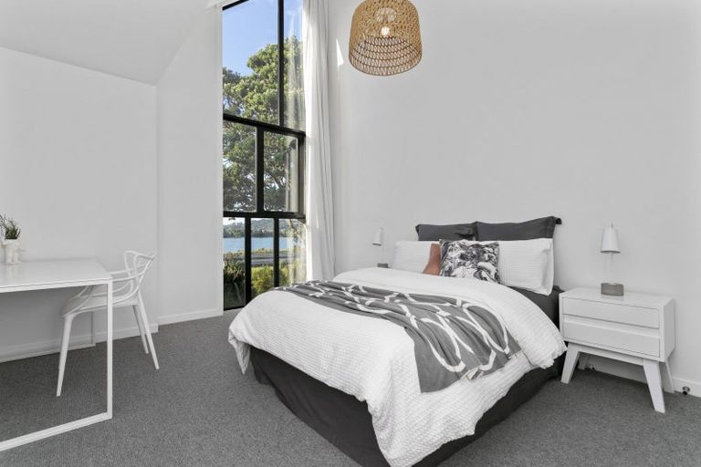 Photo of property in 7 Jack Seabrook Road, Hobsonville, Auckland, 0616