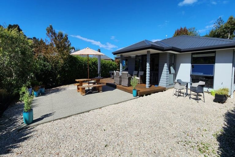 Photo of property in 2 Kahu Close, Kaiteriteri, Motueka, 7197