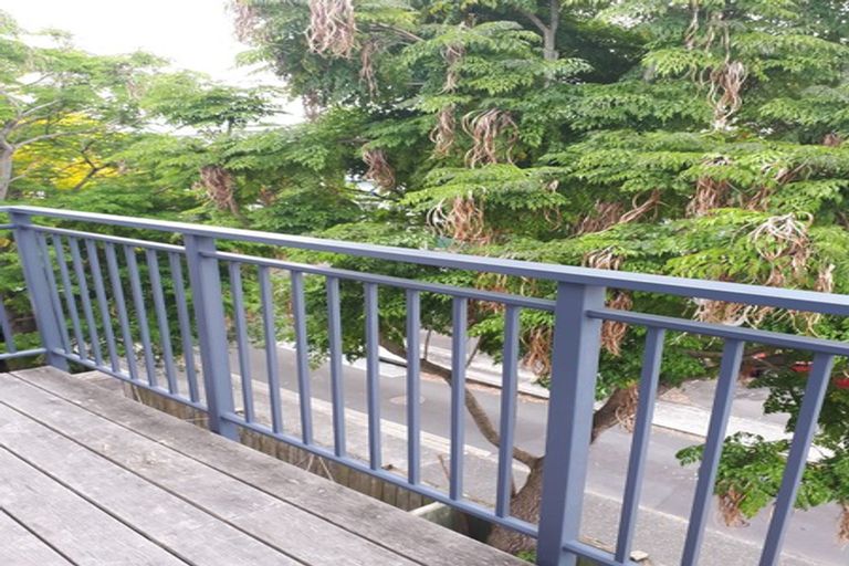 Photo of property in Krisley Court, 7/6 Ambrico Place, New Lynn, Auckland, 0600