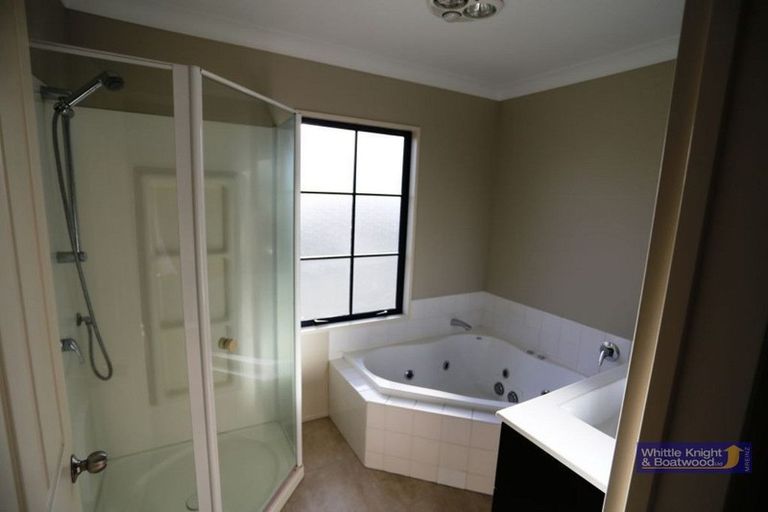 Photo of property in 42 Glasnevin Drive, Casebrook, Christchurch, 8051