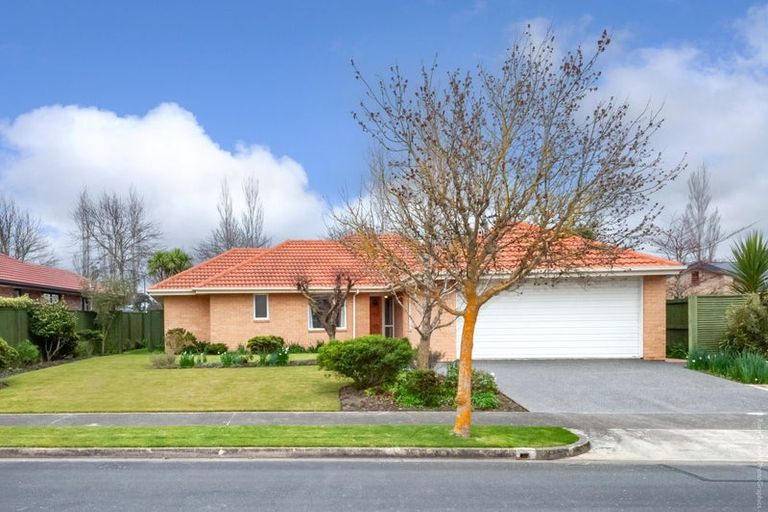 Photo of property in 10 Redfern Street, Northwood, Christchurch, 8051