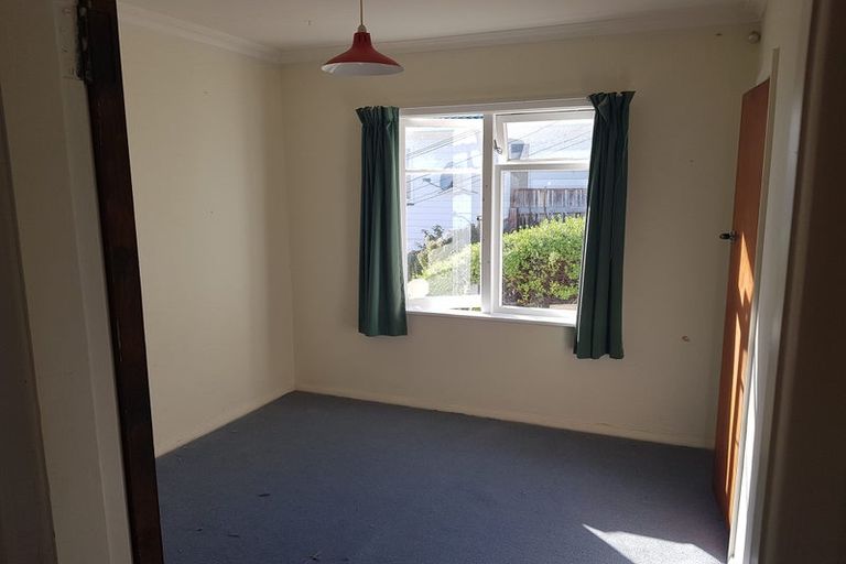 Photo of property in 20 Ashleigh Crescent, Miramar, Wellington, 6022