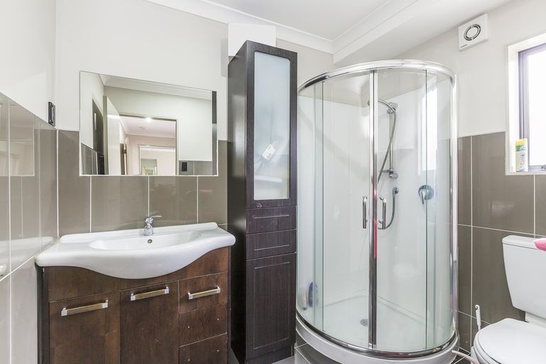 Photo of property in 25a Willerton Avenue, New Lynn, Auckland, 0600