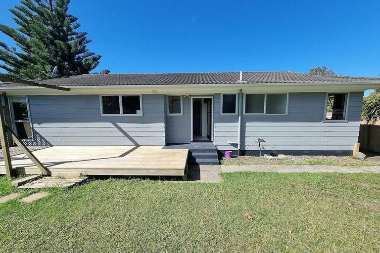Photo of property in 75 Solar Road, Glen Eden, Auckland, 0602