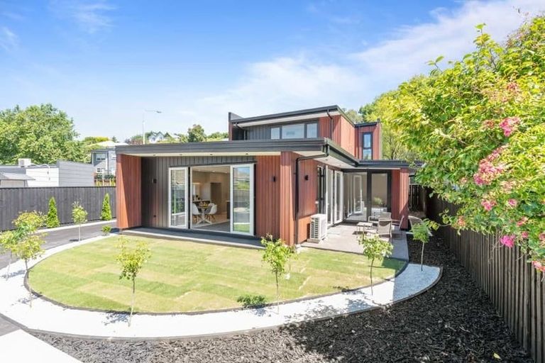 Photo of property in 10 Cashmere Road, Cashmere, Christchurch, 8022