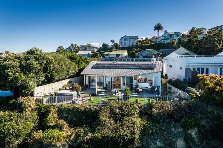 Photo of property in 130a Priestley Terrace, Bluff Hill, Napier, 4110