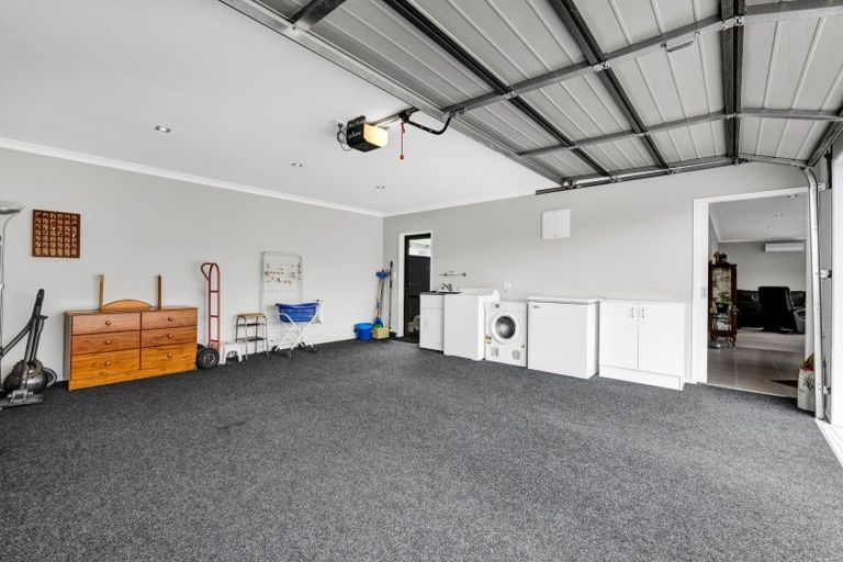 Photo of property in 1/276 Mangorei Road, Merrilands, New Plymouth, 4312