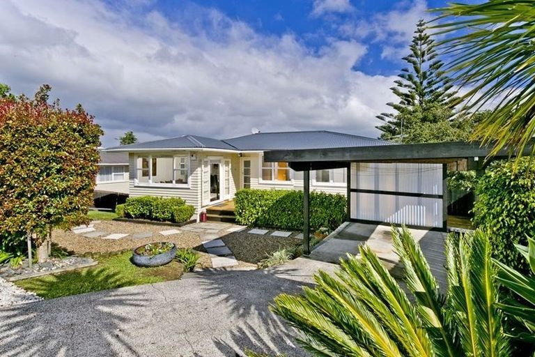 Photo of property in 51 Sycamore Drive, Sunnynook, Auckland, 0620