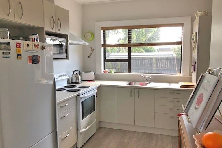 Photo of property in 335 Breezes Road, Aranui, Christchurch, 8061