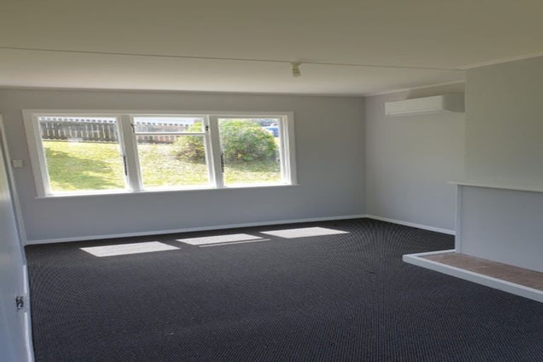 Photo of property in 78-80 Hereford Street, Cannons Creek, Porirua, 5024