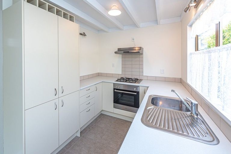 Photo of property in 56 Parsons Street, Saint Johns Hill, Whanganui, 4501