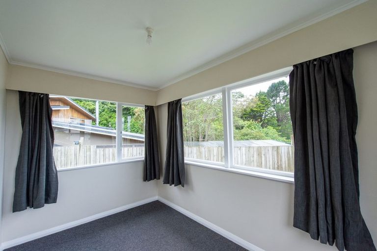 Photo of property in 90 Ironside Road, Johnsonville, Wellington, 6037