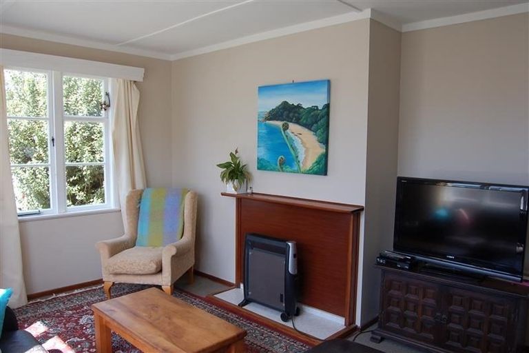 Photo of property in 55 Waddington Drive, Naenae, Lower Hutt, 5011