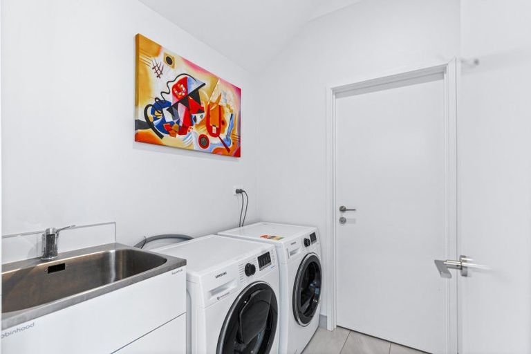 Photo of property in 76 Bomb Point Drive, Hobsonville, Auckland, 0616