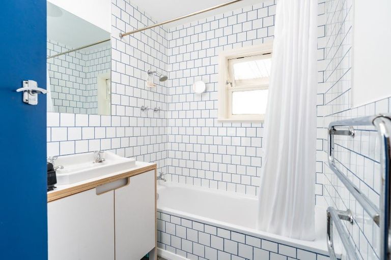 Photo of property in 15a Hoggard Street, Vogeltown, Wellington, 6021