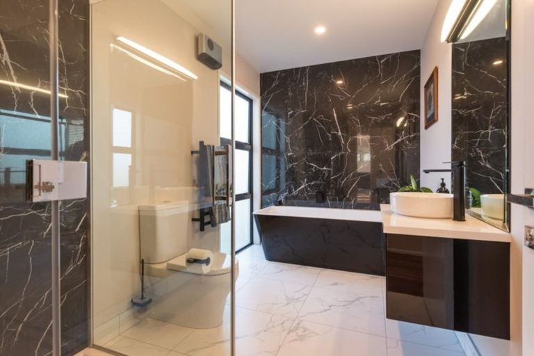 Photo of property in 41 Waterstock Way, Parklands, Christchurch, 8083