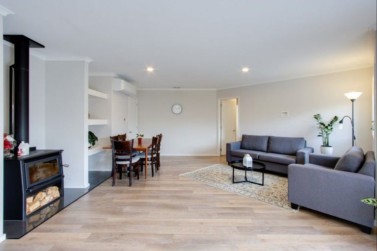 Photo of property in 4 Aparima Place, Awatoto, Napier, 4110