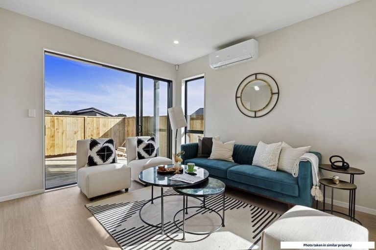 Photo of property in 44 Horokaka Street, Massey, Auckland, 0614