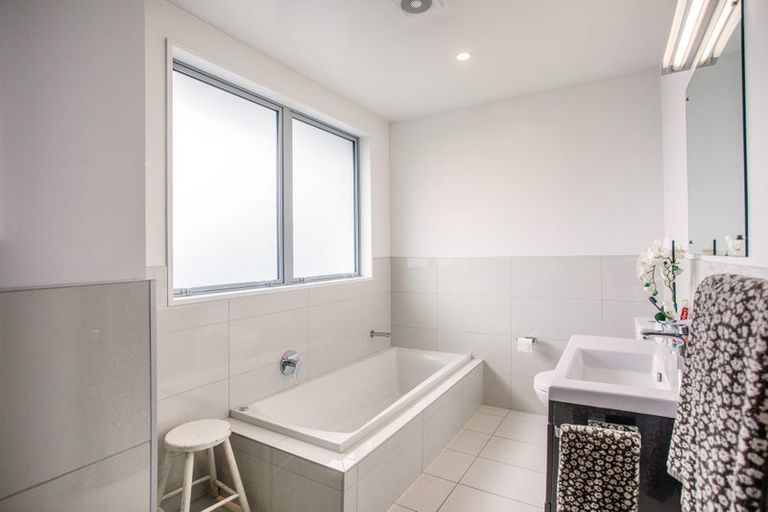 Photo of property in 3a Taylors Avenue, Bryndwr, Christchurch, 8052