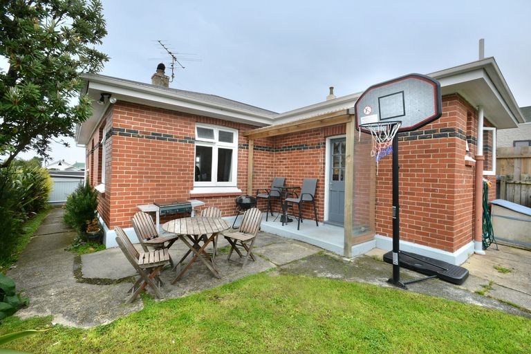 Photo of property in 51 Oakland Street, Andersons Bay, Dunedin, 9013